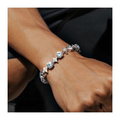 8mm Iced Quadrangular Star Bracelet in White Gold