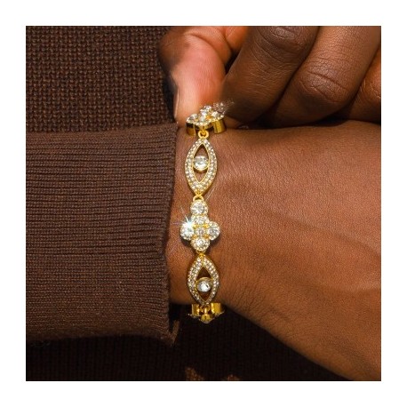 Round Diamonds Cross with Evil Eyes Bracelet in Gold