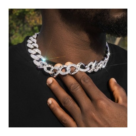20mm 20'' Spiked Infinity Cuban Link Chain in White Gold