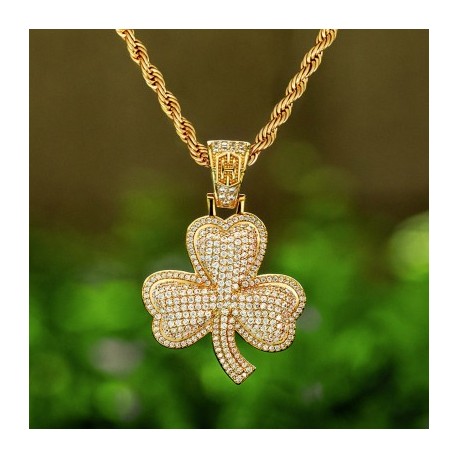 Iced Clover Pendant in Gold