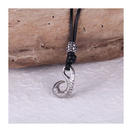 Reptile Single Claw Pendant