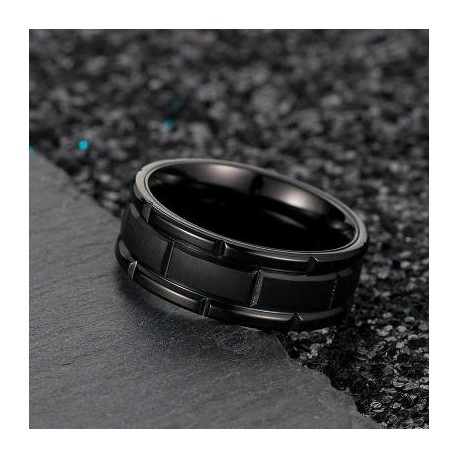 Unique Gents Titanium Steel Band in Black Gold