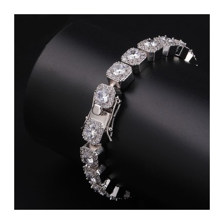 Clustered Tennis Bracelet in White Gold